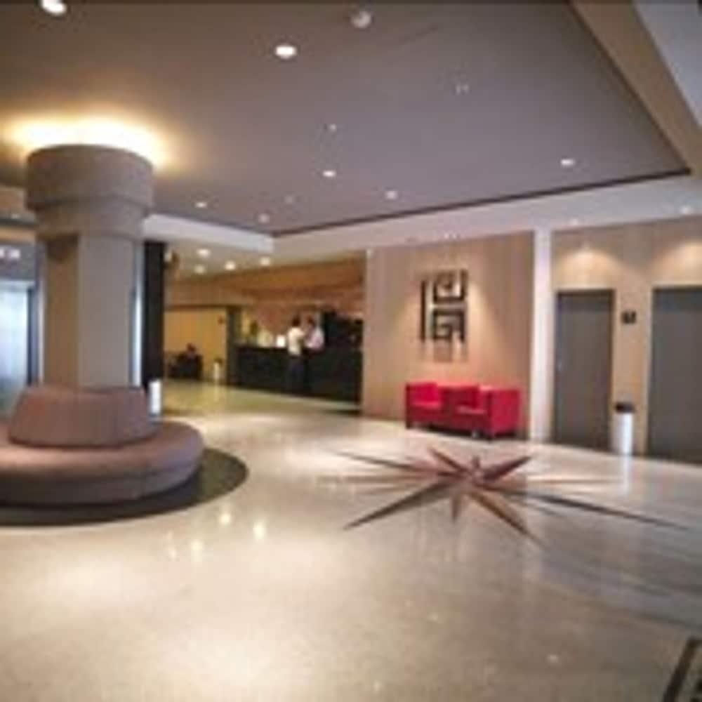 California Garden Hotel